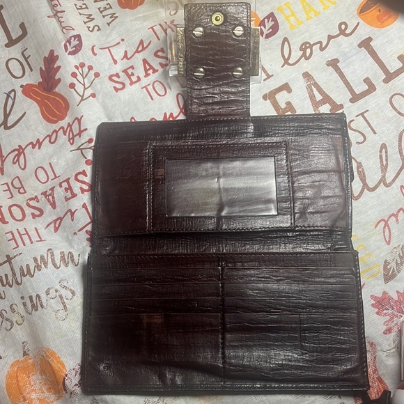 Authentic Fendi wallet - Picture 8 of 11